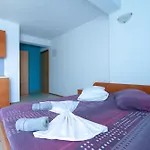 Apartman Laura *